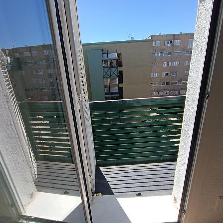 Amplia Habitacion En Vivienda Duplex Madri Exterior foto