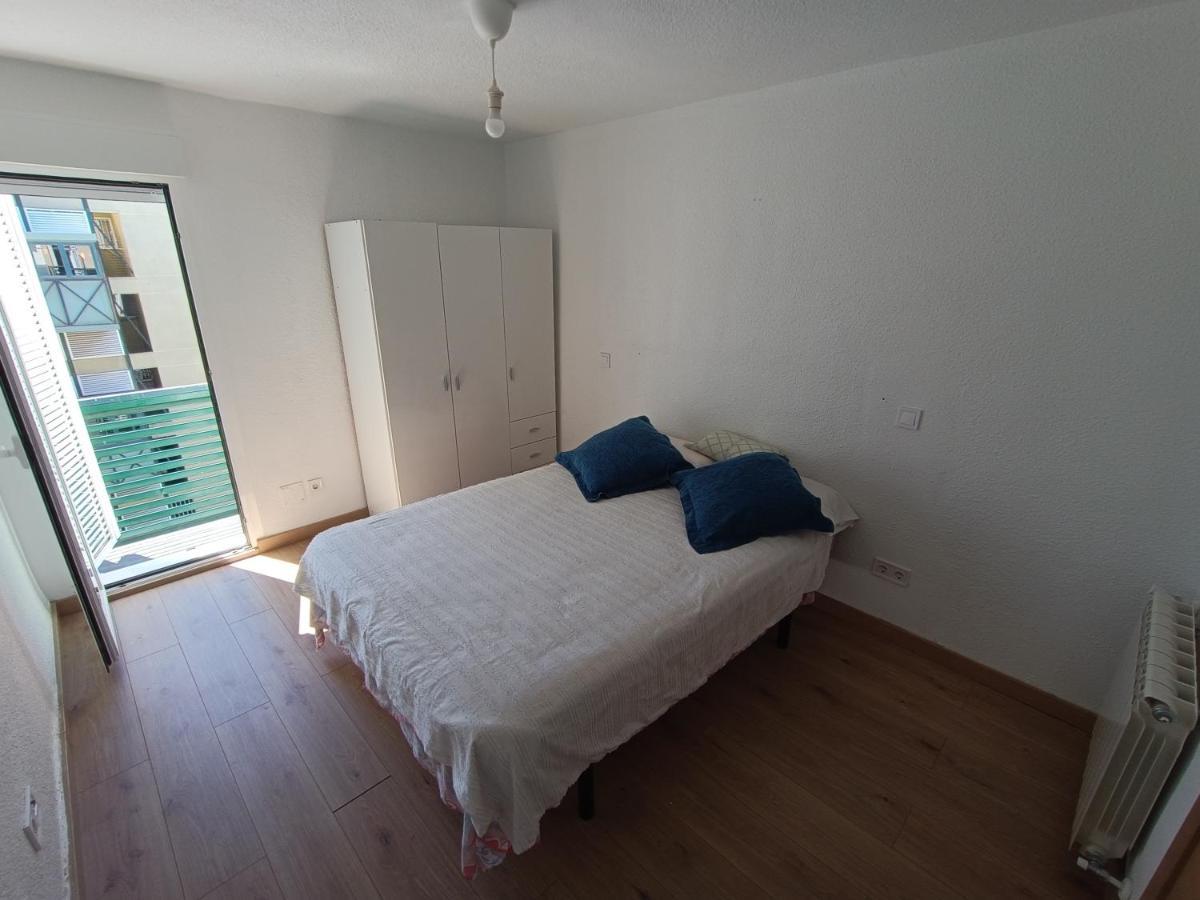Amplia Habitacion En Vivienda Duplex Madri Exterior foto